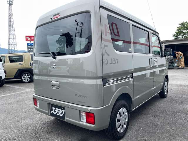 Suzuki Every 9