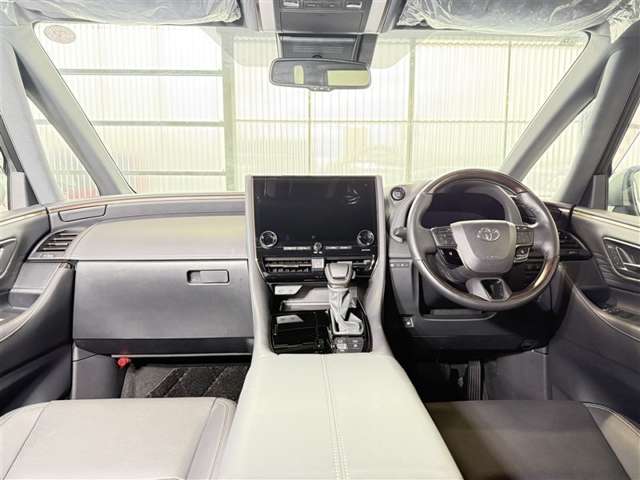 Toyota Alphard 8