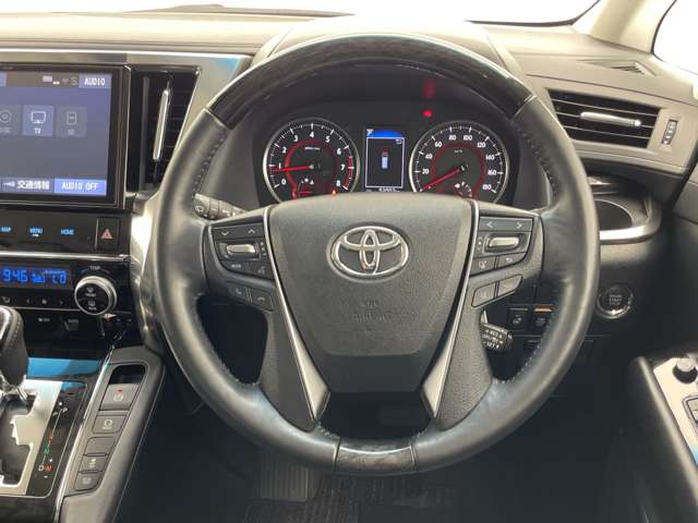 Toyota Alphard 9