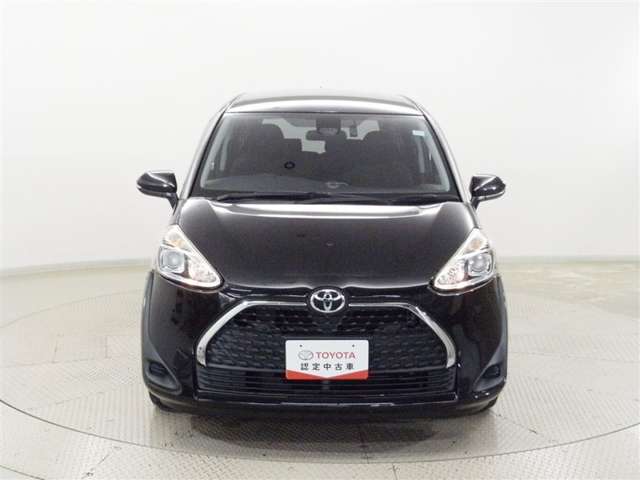 Toyota Sienta 2
