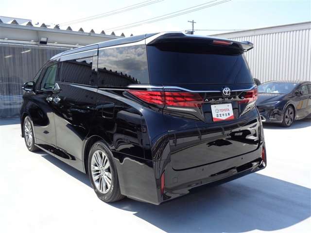 Toyota Alphard 10