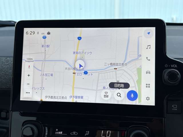 Toyota Sienta 4