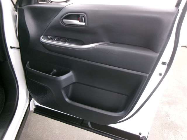 Toyota Noah 9