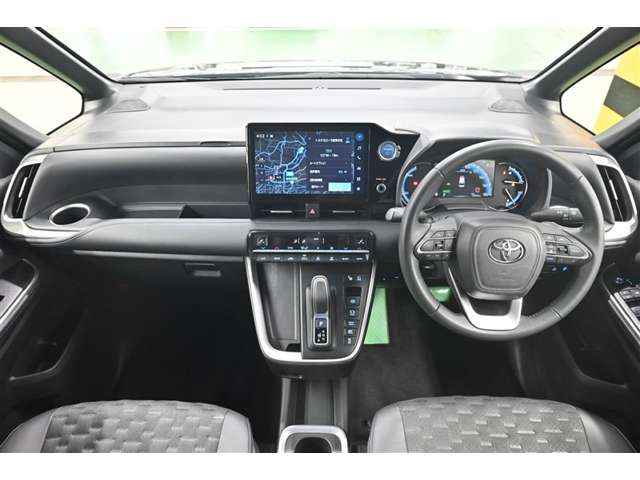 Toyota Voxy 6
