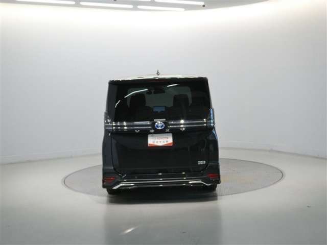 Toyota Voxy 10