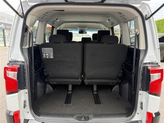 Mitsubishi Delica D:5 11