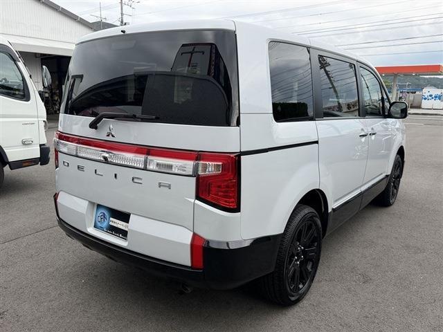 Mitsubishi Delica D:5 2