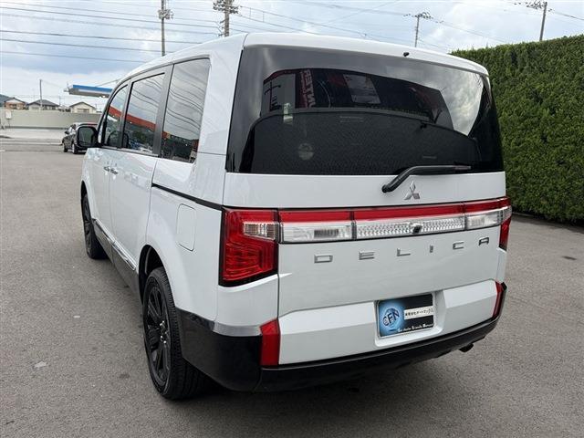 Mitsubishi Delica D:5 10