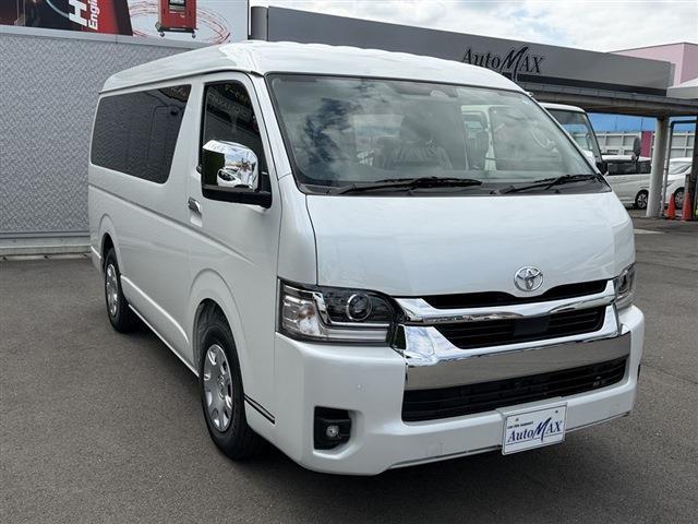 Toyota Hiace 6