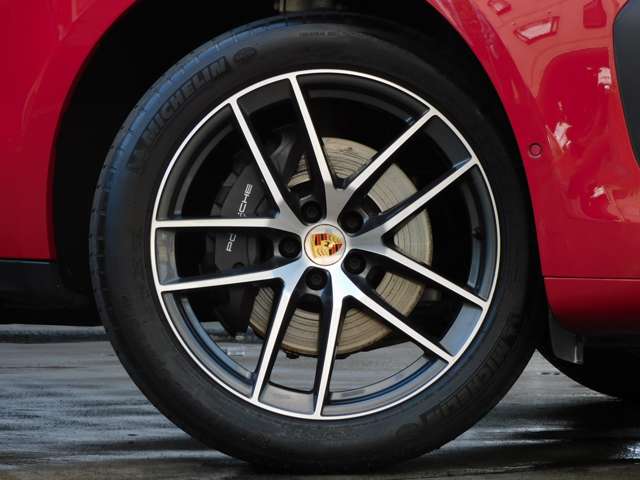 Porsche Macan 5