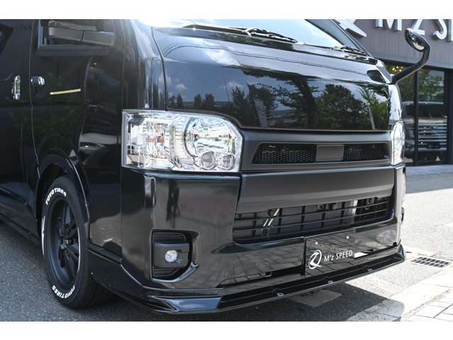 Toyota Hiace Van 12