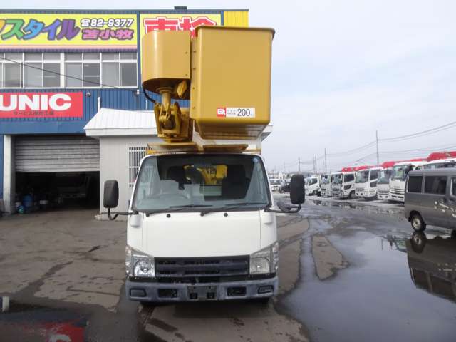 Isuzu Elf 2