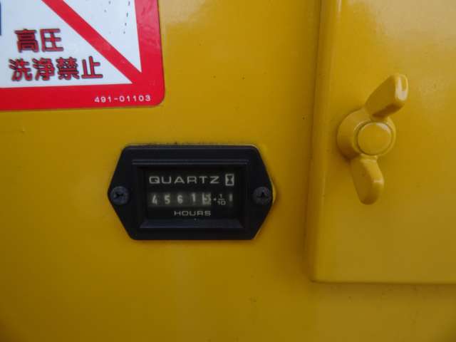 Isuzu Elf 10