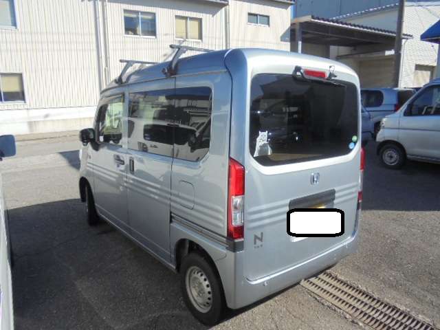 Honda N-VAN 4