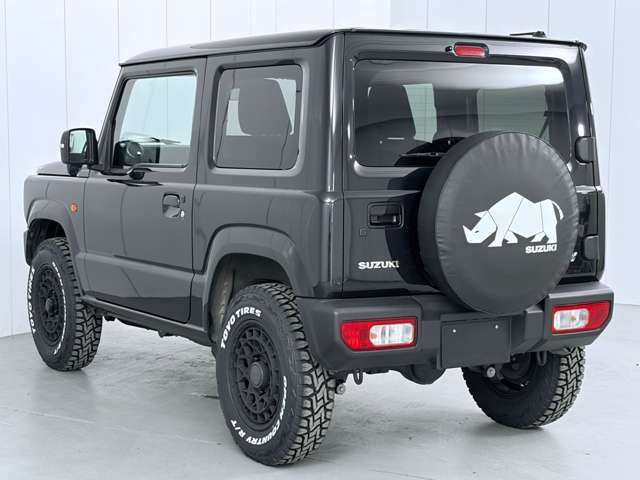 Suzuki Jimny 12