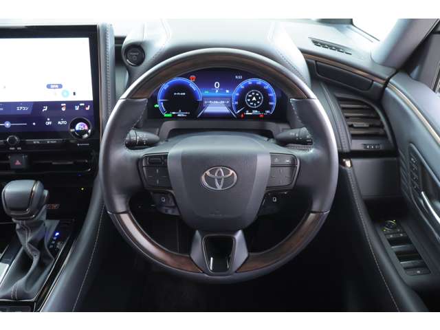 Toyota Alphard 8