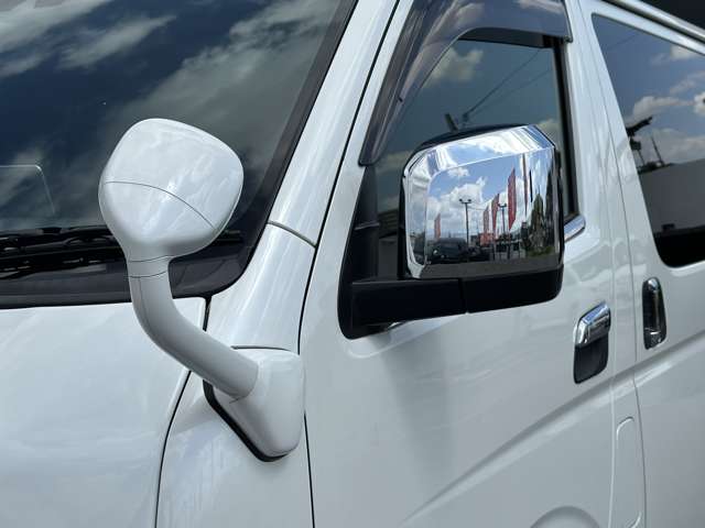 Toyota Hiace Van 8