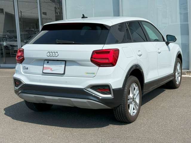 Audi Q2 8