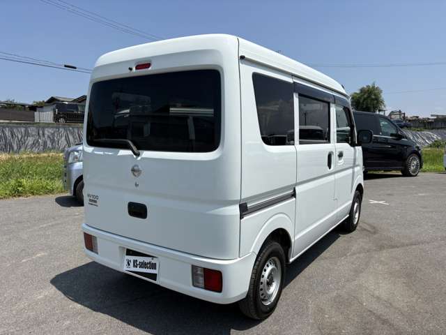 Nissan NV100 Clipper 11