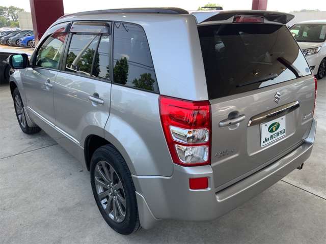 Suzuki Escudo 11