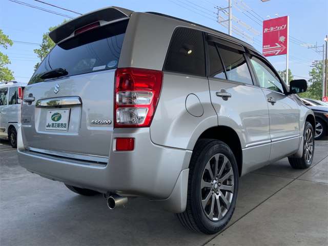 Suzuki Escudo 9