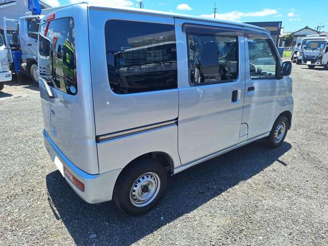 Daihatsu Hijet Van 4
