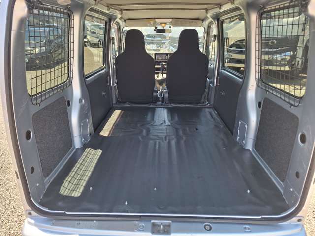 Daihatsu Hijet Van 7