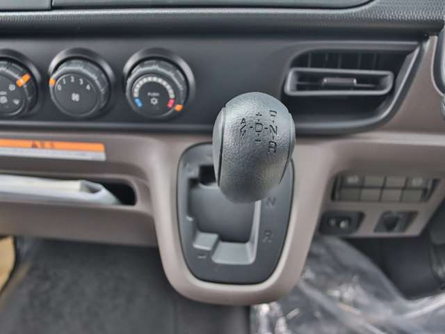 Mitsubishi Fuso Canter 8