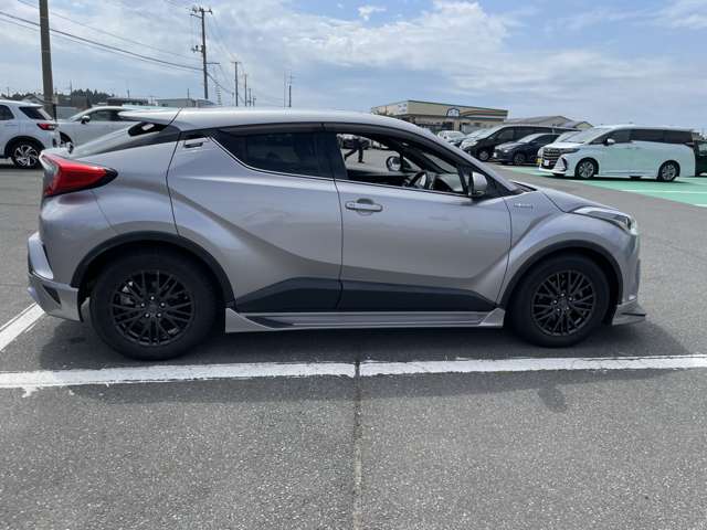 Toyota C-HR 7