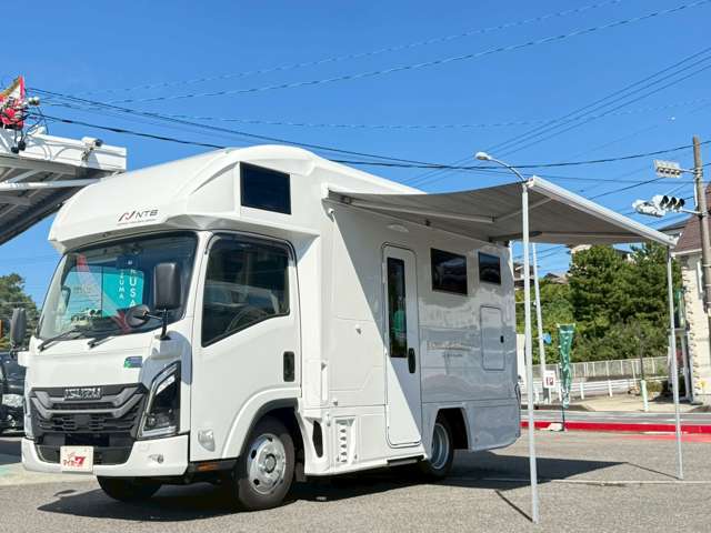 Isuzu Become 3