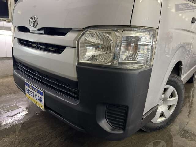 Toyota Regius Ace 2
