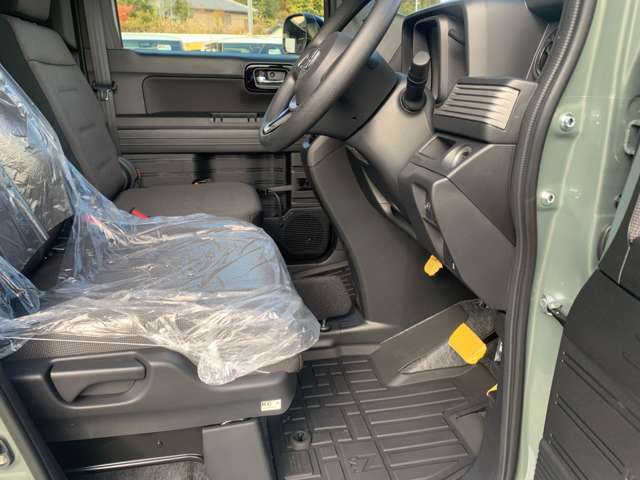 Honda N-VAN 8