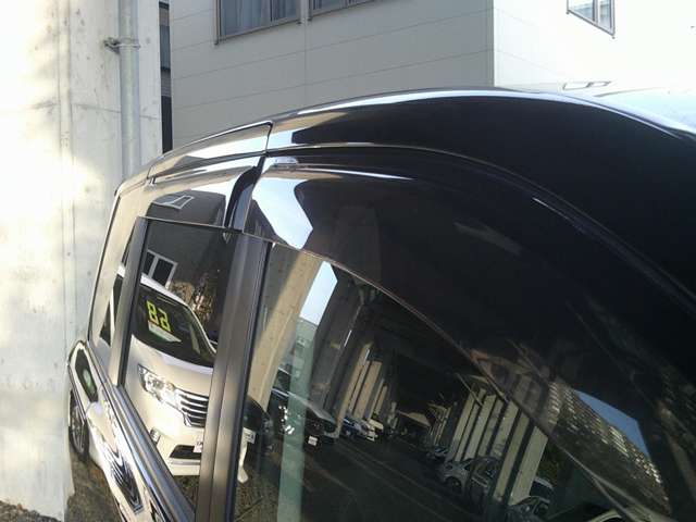 Toyota Voxy 11