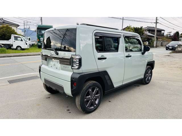 Daihatsu Taft 7