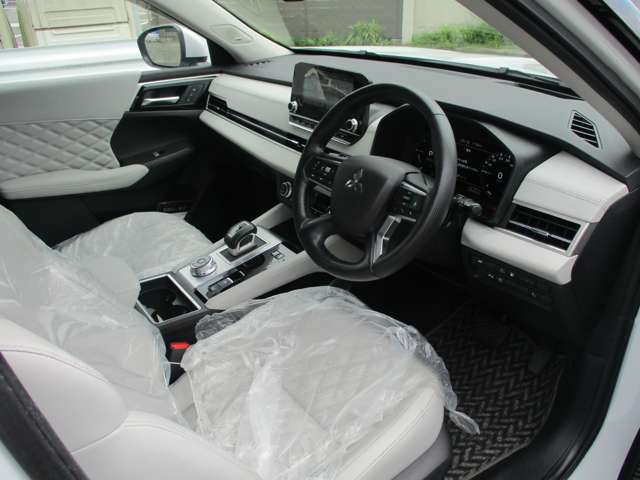 Mitsubishi Outlander 6