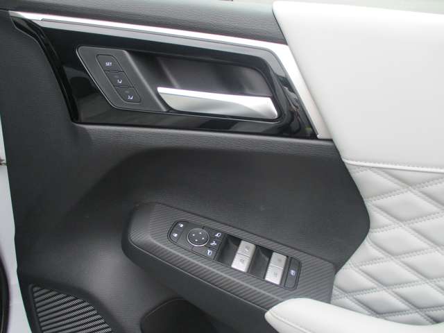 Mitsubishi Outlander 7