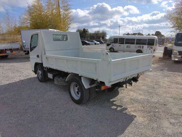 Mitsubishi Fuso Canter 7