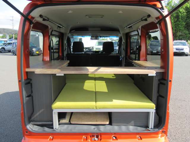 Daihatsu Atrai 7