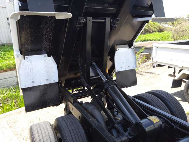 Mitsubishi Fuso Canter 10