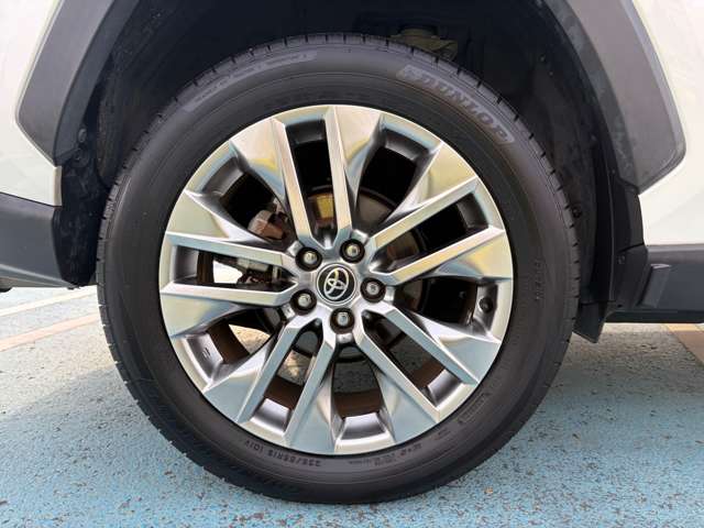 Toyota RAV4 6