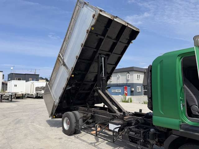 Isuzu Forward 2