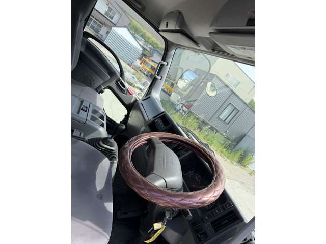 Isuzu Forward 9
