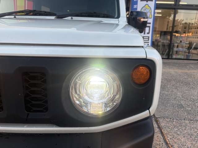 Suzuki Jimny 11