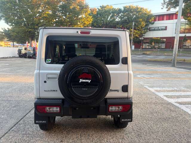 Suzuki Jimny 6