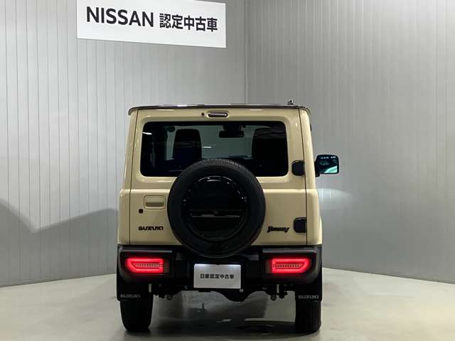 Suzuki Jimny 6