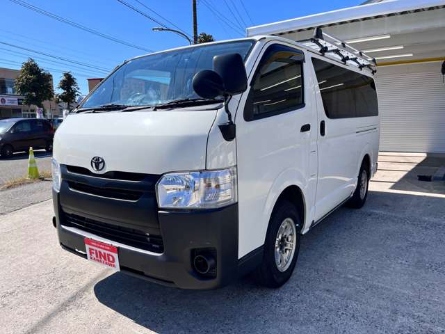Toyota Hiace Van 2