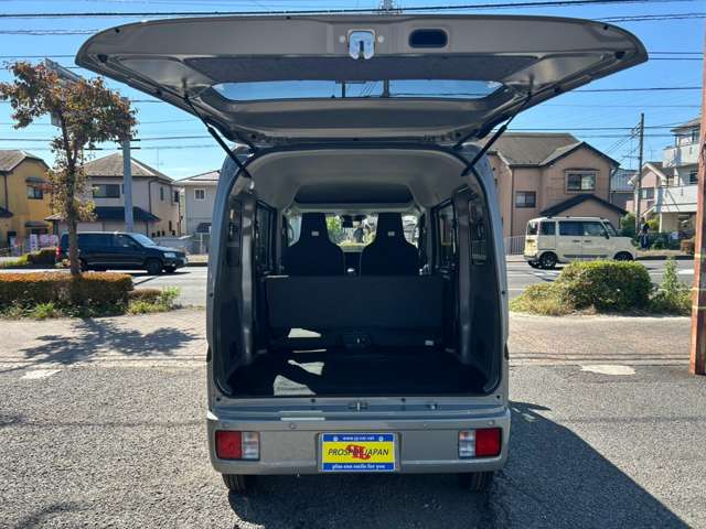 Suzuki Every 8