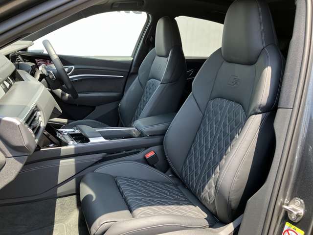 Audi e-tron S Sportback 10