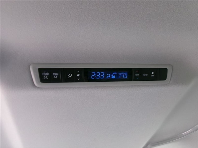 Toyota Alphard 9