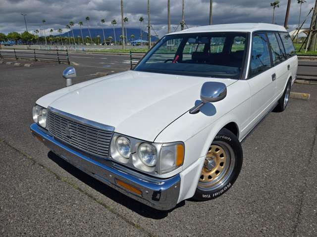 Toyota Crown Van 2